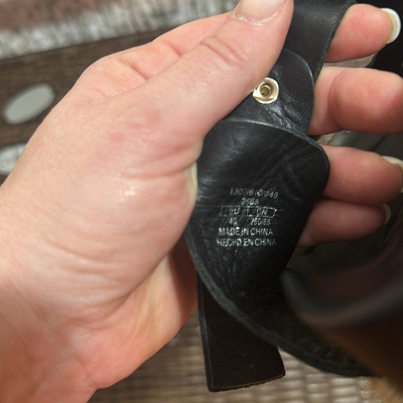 Zara black and gold sandals - Picture 3 of 3